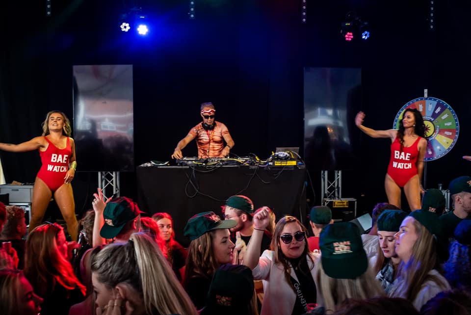 voute vrienden boeken voor een onvergetelijk evenement.