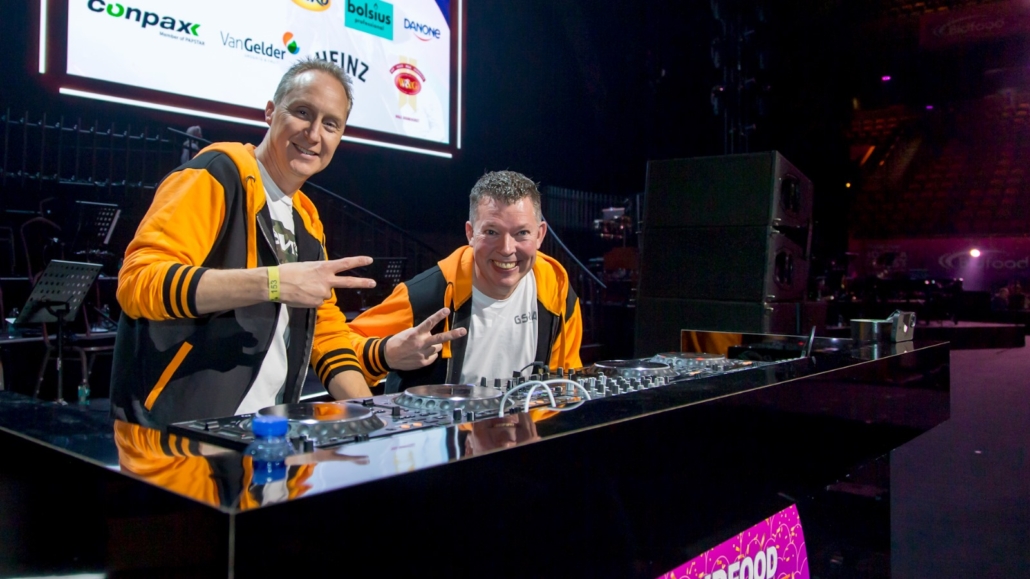 Voute vrienden dj team boeken